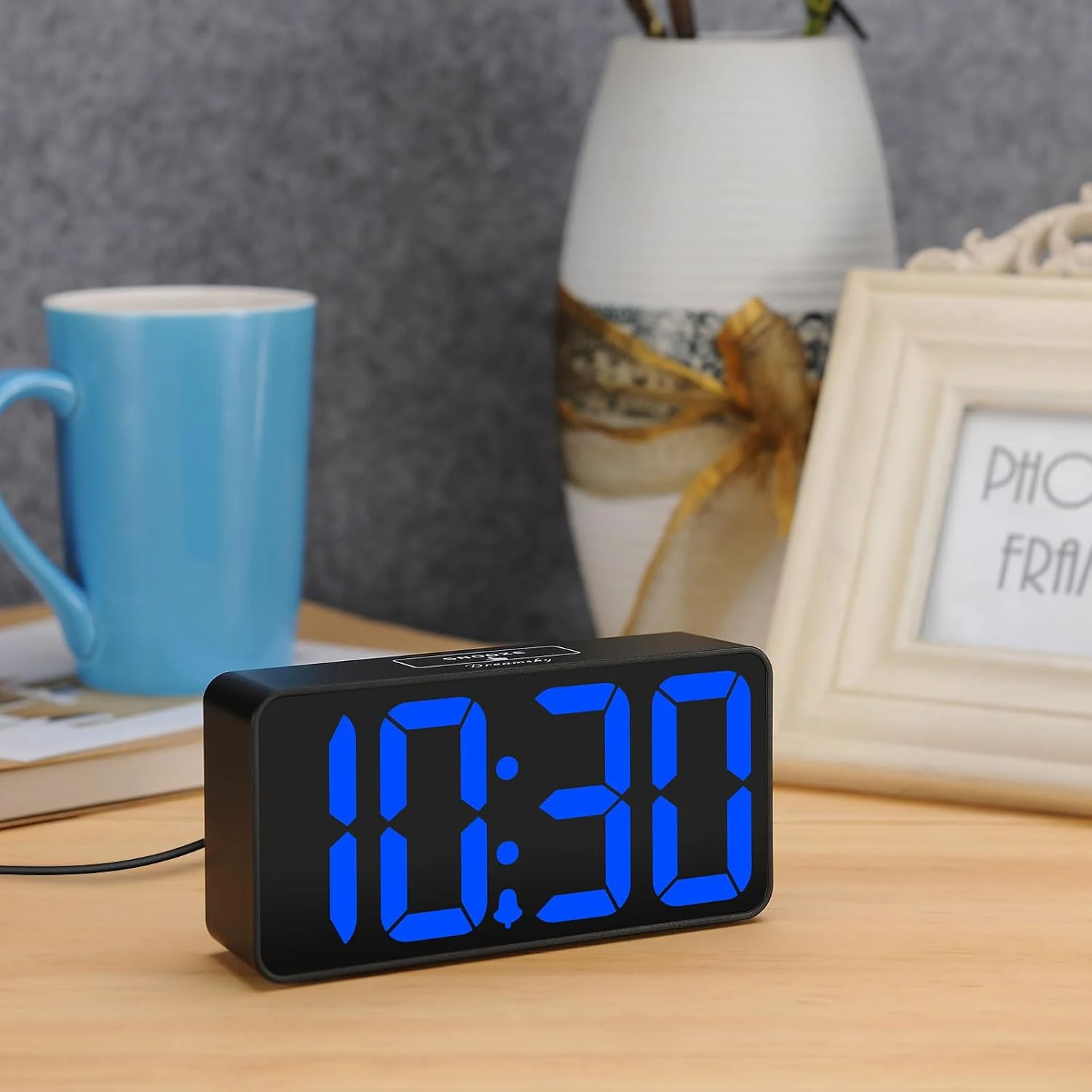DreamSky DS312 shown for Dimmable Alarm Clock Displays and True Display-Off Modes